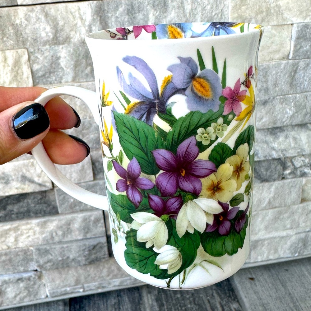 St George’s Fine bone China Made in England Floral coffee Tea  Mug Cup